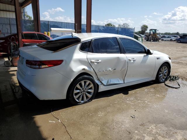 Photo 3 from auction – 2017 KIA OPTIMA LX with VIN 5XXGT4L37HG124408