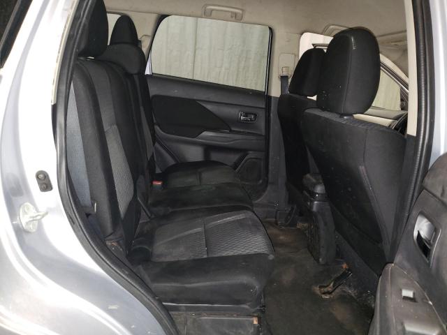 Photo 11 from auction – 2014 MITSUBISHI OUTLANDER with VIN JA4AD2A30EZ019853