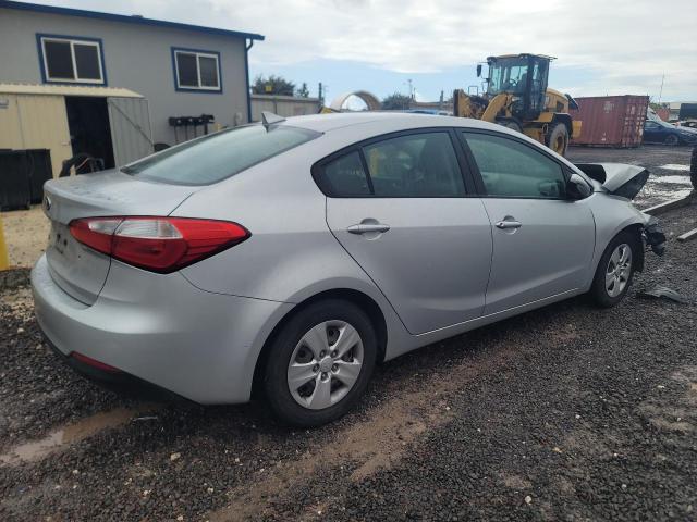 Photo 3 from auction – 2015 KIA FORTE LX with VIN KNAFK4A66F5335612