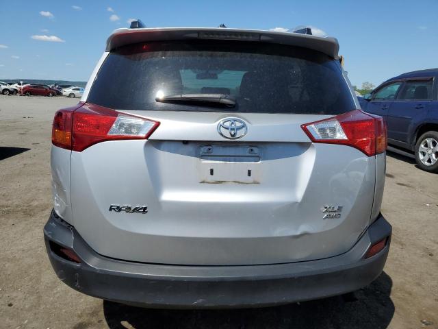 Photo 6 from auction – 2015 TOYOTA RAV4 XLE with VIN 2T3RFREV5FW335628