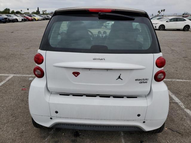 Photo 6 from auction – 2014 SMART FORTWO with VIN WMEEJ9AA3EK786565