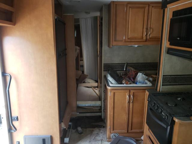 Photo 6 from auction – 2016 WINNEBAGO MOTORHOME with VIN 1FDXE4FS3GDC02152