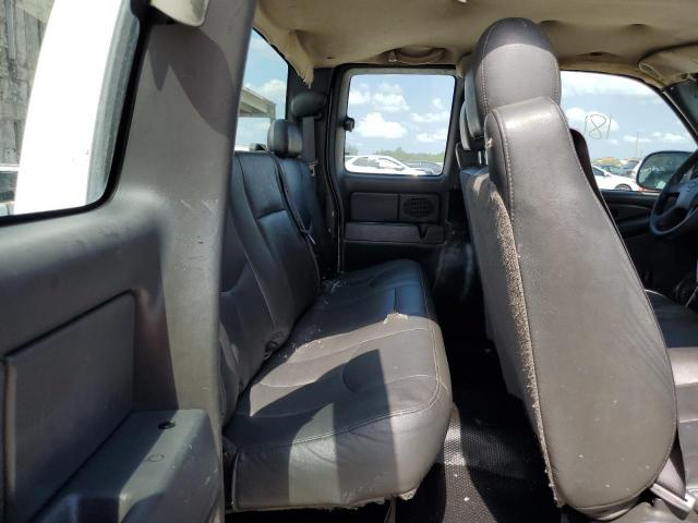 Photo 10 from auction – 2006 CHEVROLET SILVERADO with VIN 1GCEC19V96E130856
