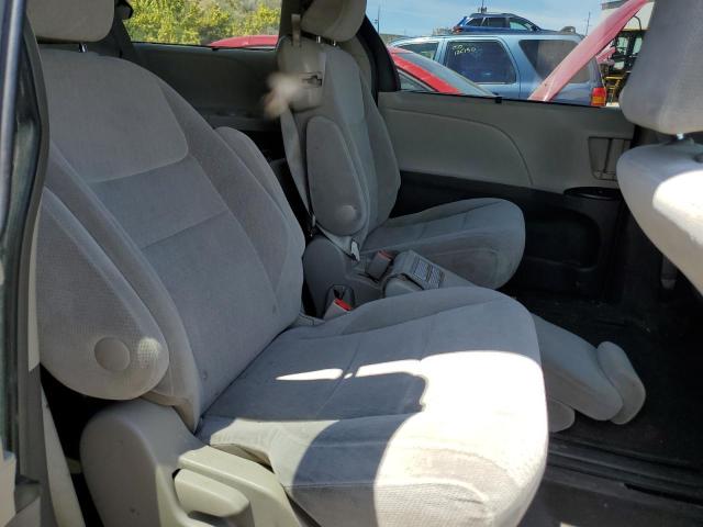 Photo 11 from auction – 2015 TOYOTA SIENNA LE with VIN 5TDKK3DC6FS616302