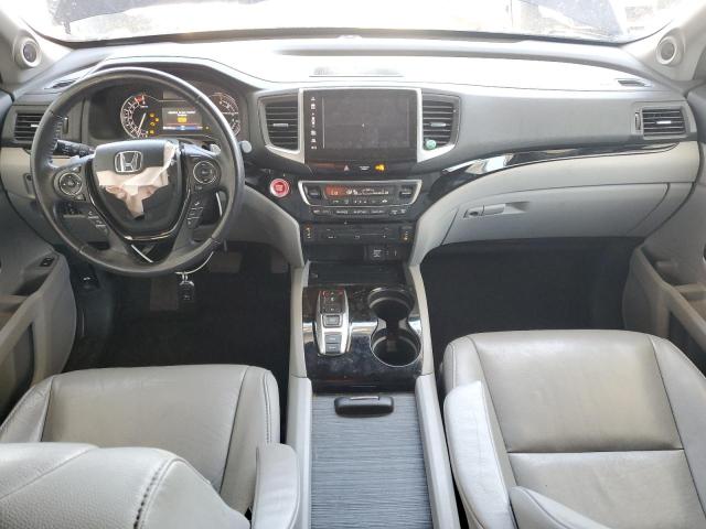 Photo 8 from auction – 2017 HONDA PILOT TOUR with VIN 5FNYF5H95HB034207