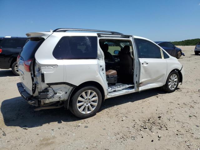Photo 3 from auction – 2017 TOYOTA SIENNA XLE with VIN 5TDYZ3DC2HS779974