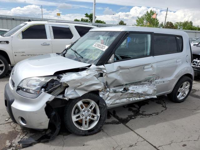KIA SOUL + 2010 with VIN KNDJT2A25A7176526 - Photo from auction