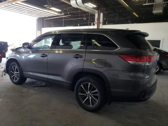 Photo 2 from auction – 2017 TOYOTA HIGHLANDER with VIN 5TDJZRFHXHS521666