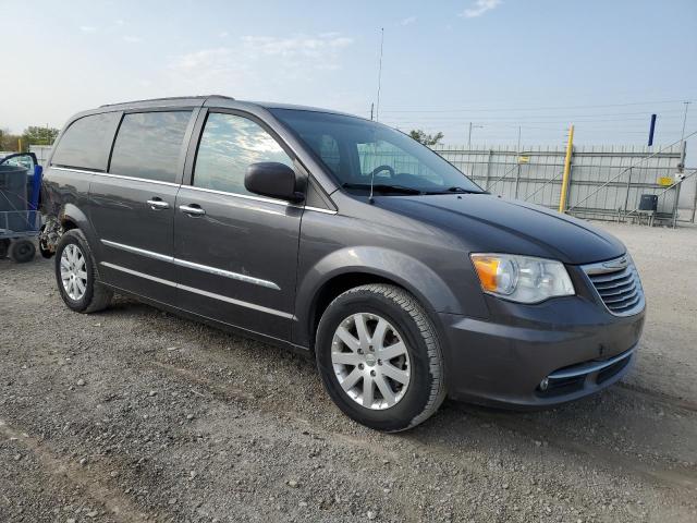 Photo 4 from auction – 2015 CHRYSLER TOWN & COU with VIN 2C4RC1BG2FR505695