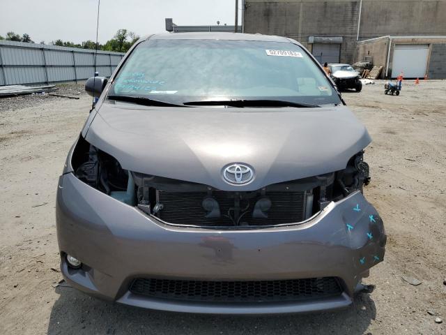 Photo 5 from auction – 2013 TOYOTA SIENNA XLE with VIN 5TDYK3DC8DS388570