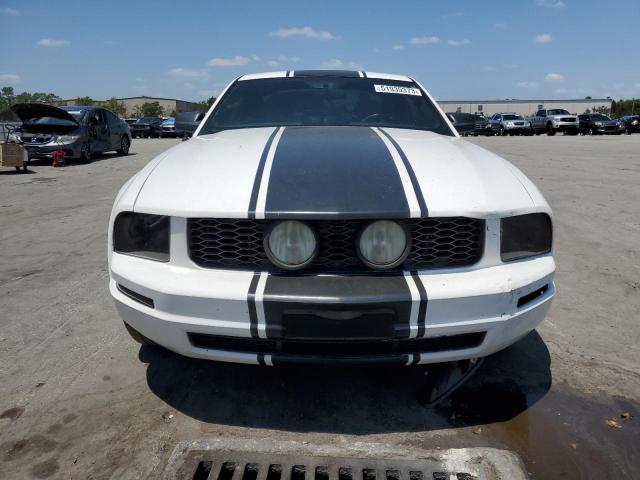 Photo 5 from auction – 2005 FORD MUSTANG with VIN 1ZVFT80N355249427
