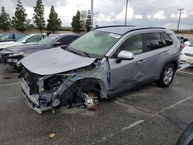 Photo 1 from auction – 2020 TOYOTA RAV4 XLE with VIN JTMR6RFV2LD001693
