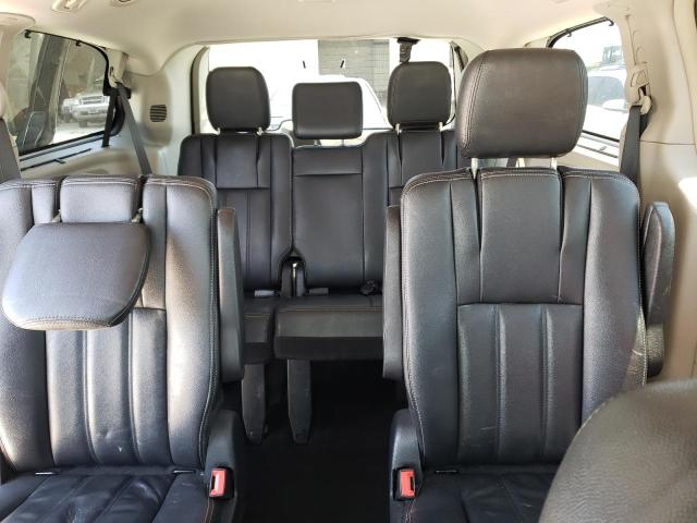 Photo 10 from auction – 2016 CHRYSLER TOWN & COU with VIN 2C4RC1BG9GR200793
