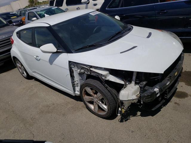 Photo 4 from auction – 2015 HYUNDAI VELOSTER with VIN KMHTC6AD5FU239548