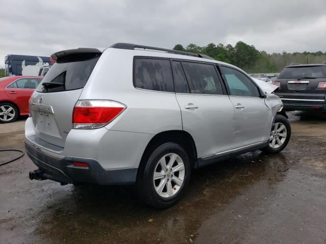 Photo 3 from auction – 2012 TOYOTA HIGHLANDER with VIN 5TDBK3EH4CS171161
