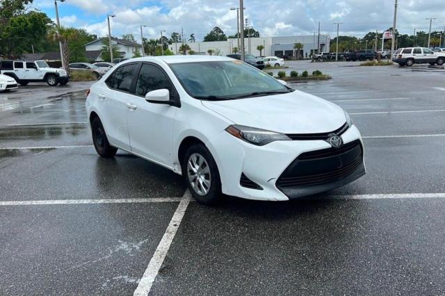 TOYOTA COROLLA L 2018 with VIN 5YFBURHE1JP769986 - Photo from auction