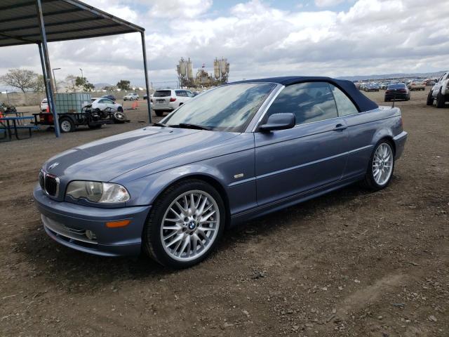 BMW 330 CI 2003 مع رقم تعريف المركبة WBABS53413JU98770 - صورة من المزاد