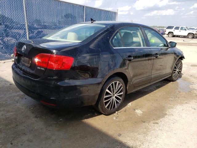 Photo 3 from auction – 2012 VOLKSWAGEN JETTA SEL with VIN 3VWLP7AJ9CM384819