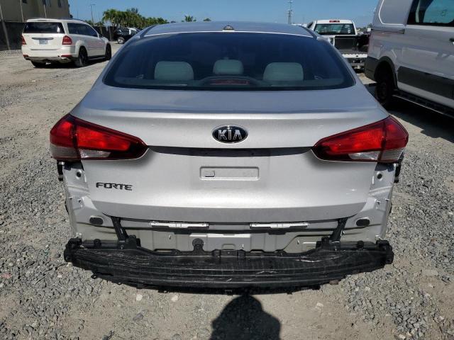 Photo 6 from auction – 2017 KIA FORTE LX with VIN 3KPFK4A70HE109584