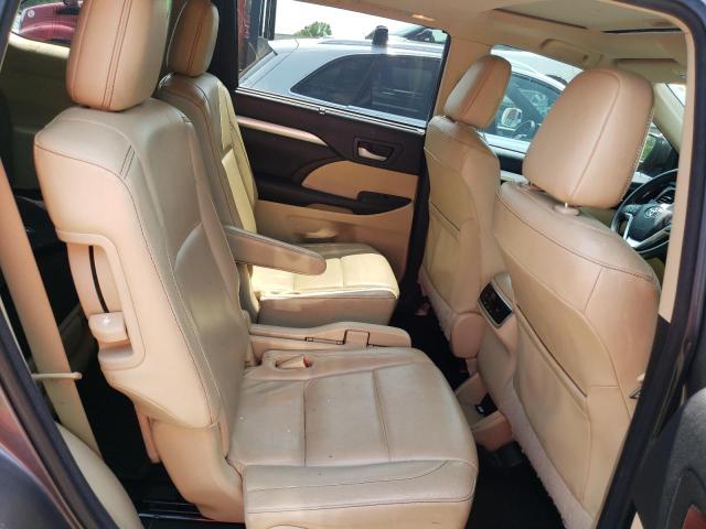 Photo 11 from auction – 2017 TOYOTA HIGHLANDER with VIN 5TDKZRFH3HS515115