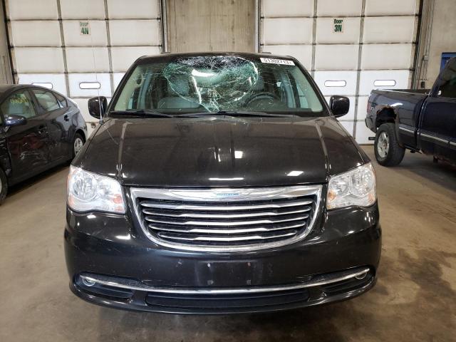 Photo 5 from auction – 2015 CHRYSLER TOWN & COU with VIN 2C4RC1BG3FR602565