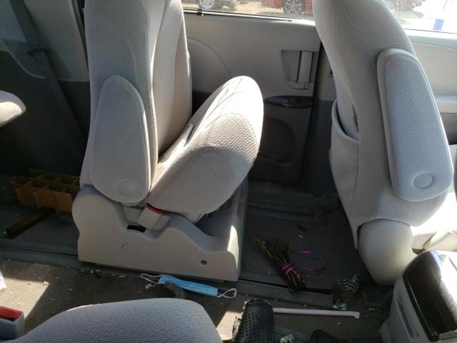 Photo 11 from auction – 2011 TOYOTA SIENNA LE with VIN 5TDJK3DC4BS010695