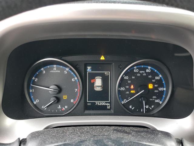Photo 9 from auction – 2018 TOYOTA RAV4 LE with VIN JTMZFREV4JJ723909