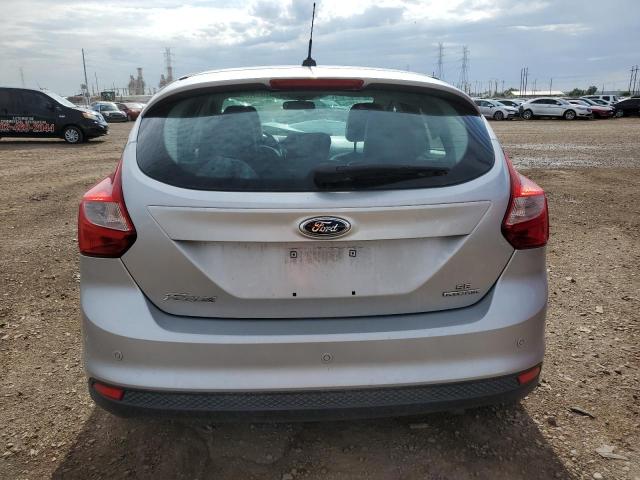 Zdjęcie 6 z aukcji – 2013 FORD FOCUS SE z VIN 1FADP3K28DL145598