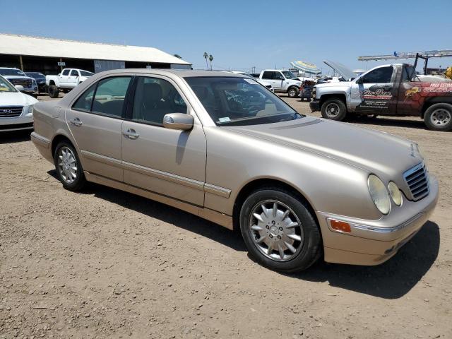 Photo 4 from auction – 2000 MERCEDES-BENZ E 320 with VIN WDBJF65JXYB059790