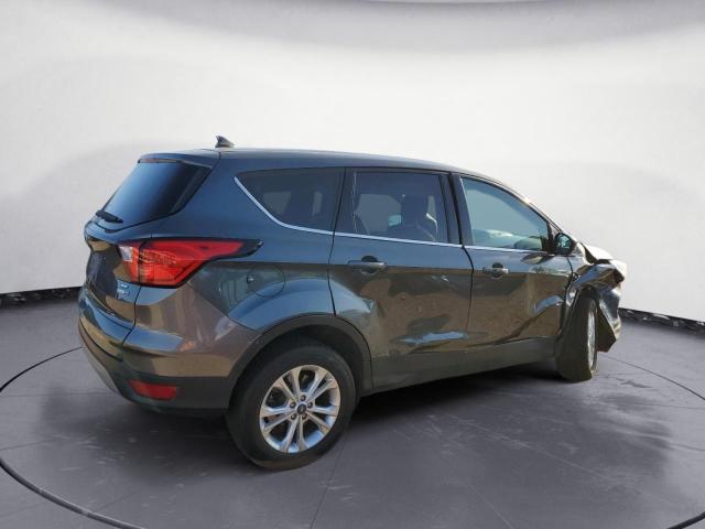 Photo 3 from auction – 2019 FORD ESCAPE SE with VIN 1FMCU9GD6KUB55190