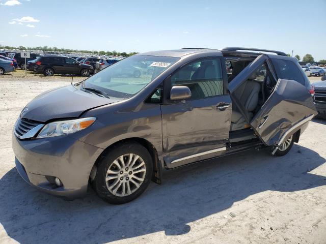 TOYOTA SIENNA XLE 2013 with VIN 5TDYK3DC8DS403925 - Photo from auction