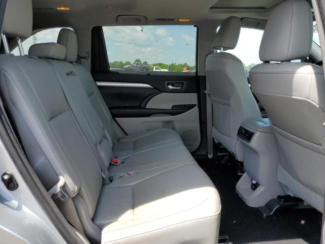 Photo 11 from auction – 2015 TOYOTA HIGHLANDER with VIN 5TDJKRFH8FS185548