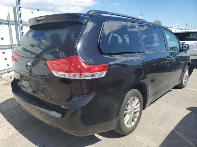 Photo 3 from auction – 2012 TOYOTA SIENNA XLE with VIN 5TDYK3DC9CS260577