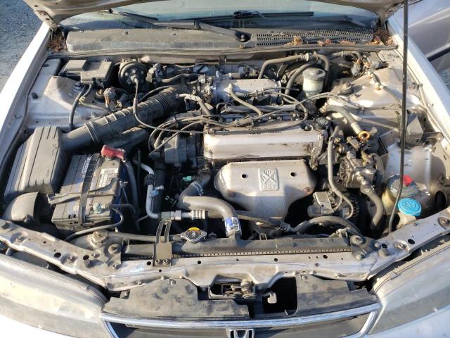 Photo 11 from auction – 1996 HONDA ACCORD LX with VIN 1HGCD563XTA290960