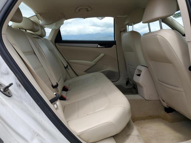 Photo 10 from auction – 2014 VOLKSWAGEN PASSAT S with VIN 1VWAT7A36EC022083