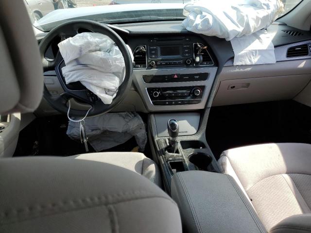 Photo 8 from auction – 2016 HYUNDAI SONATA SE with VIN 5NPE24AF1GH403282