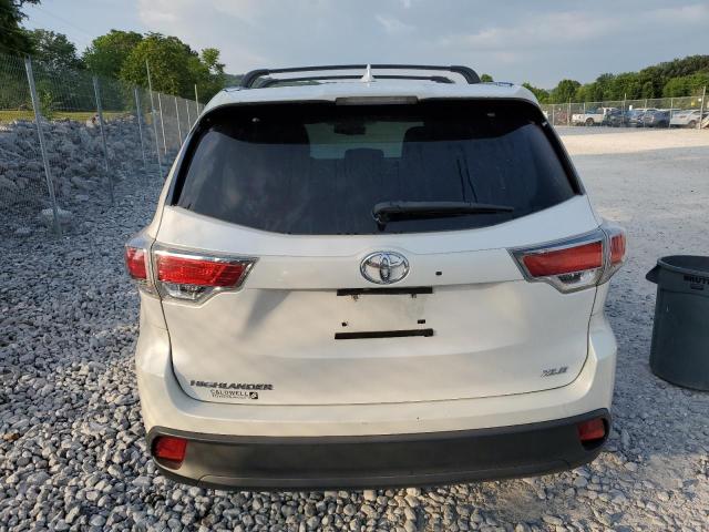 Photo 6 from auction – 2015 TOYOTA HIGHLANDER with VIN 5TDKKRFH6FS107175