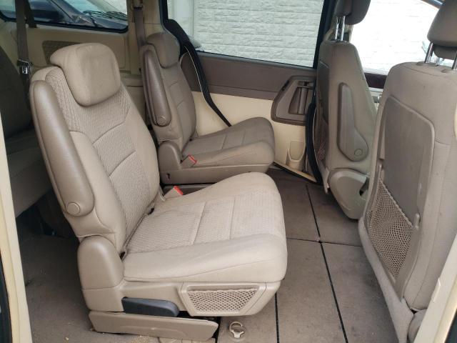 Photo 11 from auction – 2010 CHRYSLER TOWN & COU with VIN 2A4RR5D13AR376898