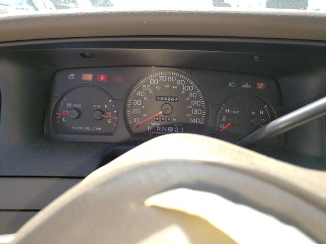 Photo 9 from auction – 2002 FORD CROWN VICT with VIN 2FAFP71W92X138406