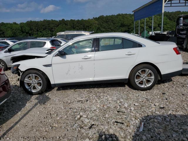 FORD TAURUS SE 2017 with VIN 1FAHP2D8XHG107026 - Photo from auction