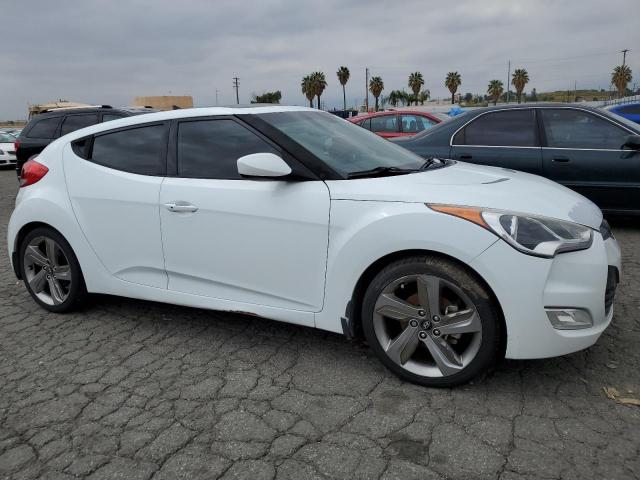 Photo 4 from auction – 2013 HYUNDAI VELOSTER with VIN KMHTC6AD6DU166350