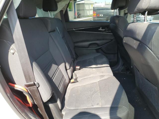 Photo 11 from auction – 2016 KIA SORENTO LX with VIN 5XYPGDA51GG008589