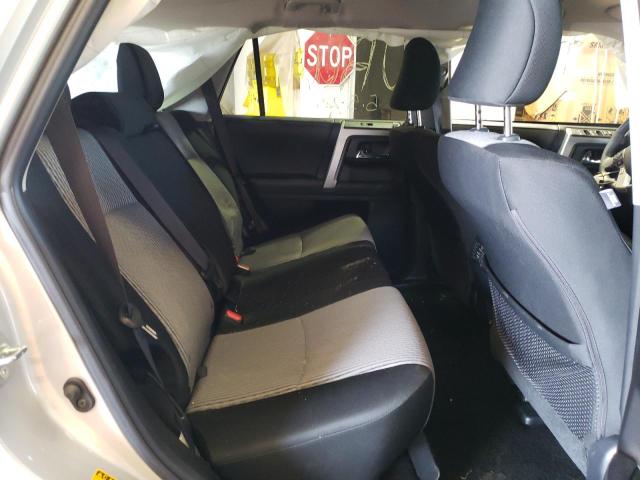 Photo 11 from auction – 2022 TOYOTA 4RUNNER SR with VIN JTEMU5JR7N6044108