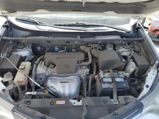 Photo 11 from auction – 2018 TOYOTA RAV4 LE with VIN JTMZFREV6JJ208233
