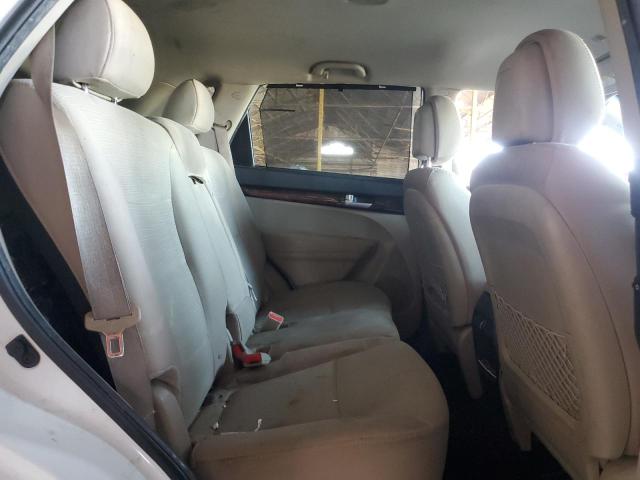Photo 10 from auction – 2015 KIA SORENTO LX with VIN 5XYKT4A60FG595395