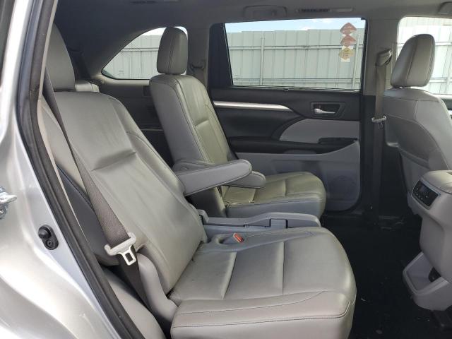 Photo 11 from auction – 2017 TOYOTA HIGHLANDER with VIN 5TDJZRFHXHS508626