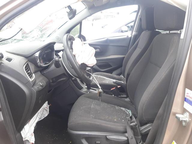 Photo 7 from auction – 2018 CHEVROLET TRAX LS with VIN 3GNCJKSB0JL242576
