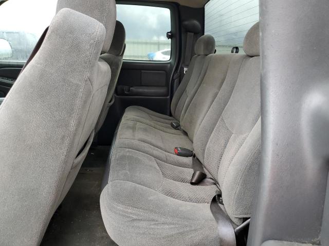 Photo 10 from auction – 2004 CHEVROLET 1500 with VIN 2GCEK19T841353714