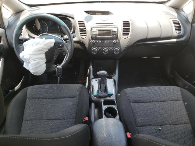 Photo 8 from auction – 2017 KIA FORTE LX with VIN 3KPFK4A70HE120441