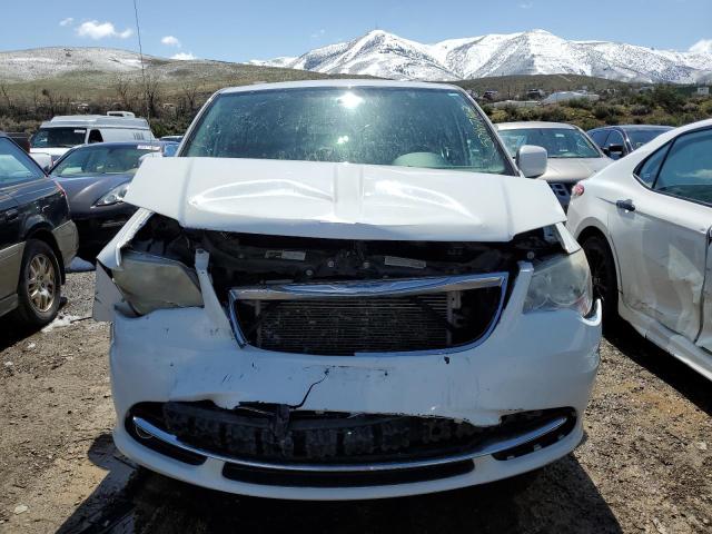 Photo 5 from auction – 2014 CHRYSLER TOWN & COU with VIN 2C4RC1BG7ER360068